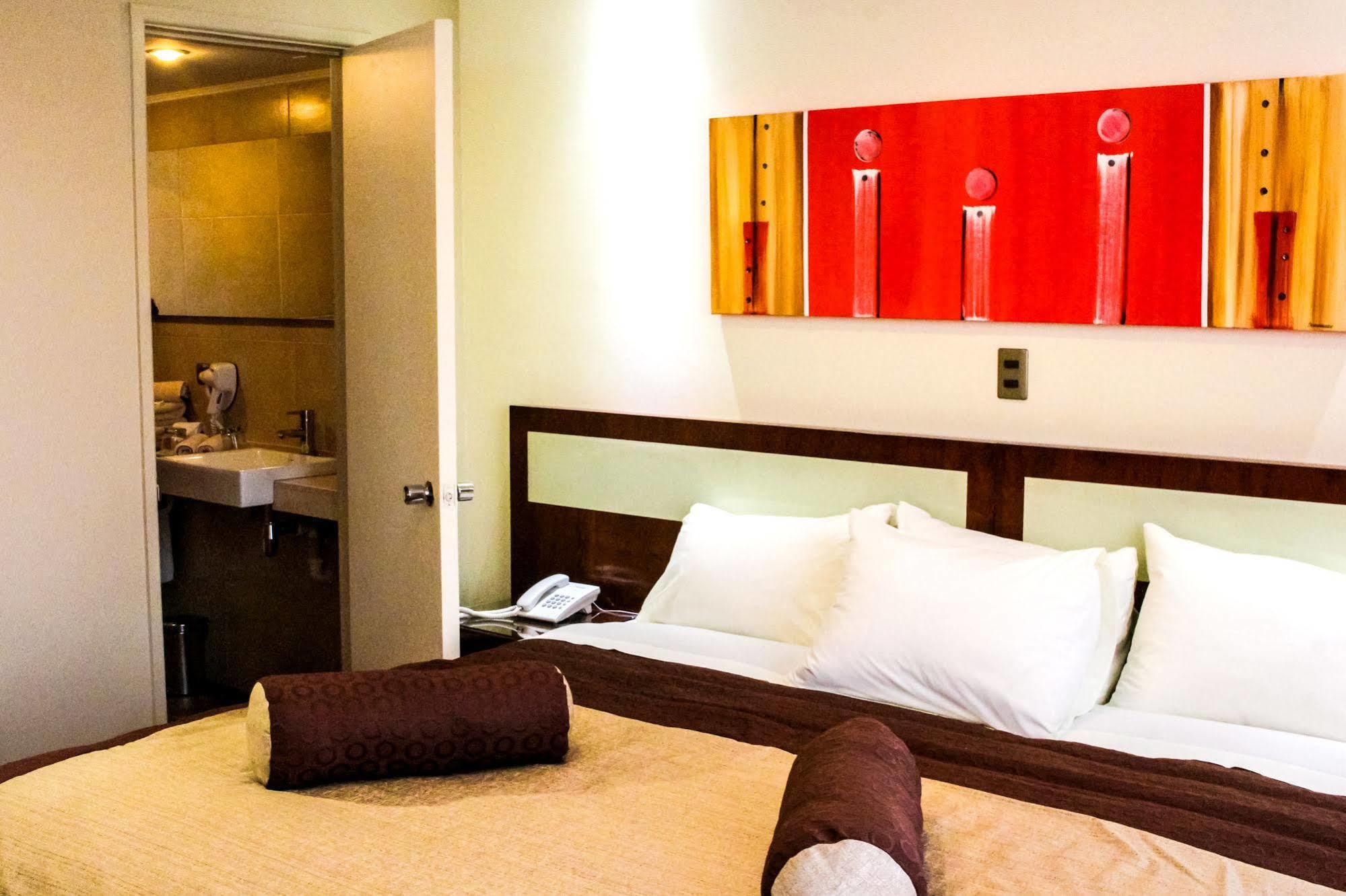 Hotel Libertador Сантяго Екстериор снимка