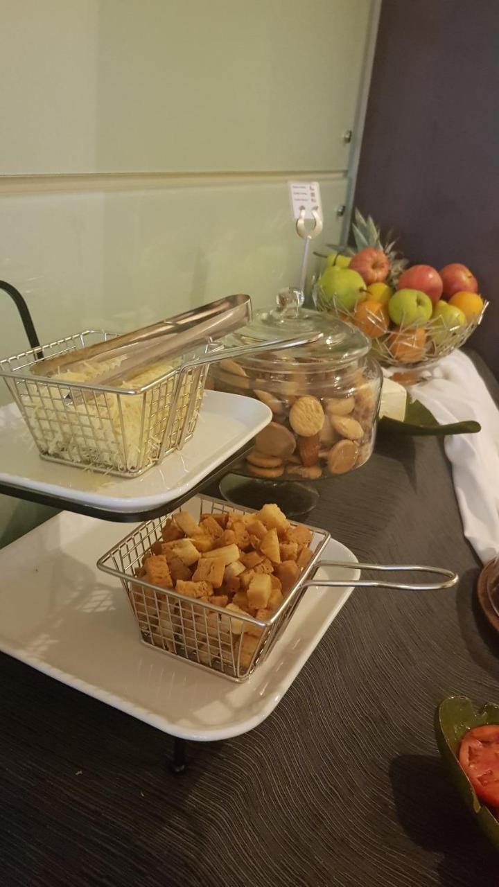 Hotel Libertador Сантяго Екстериор снимка