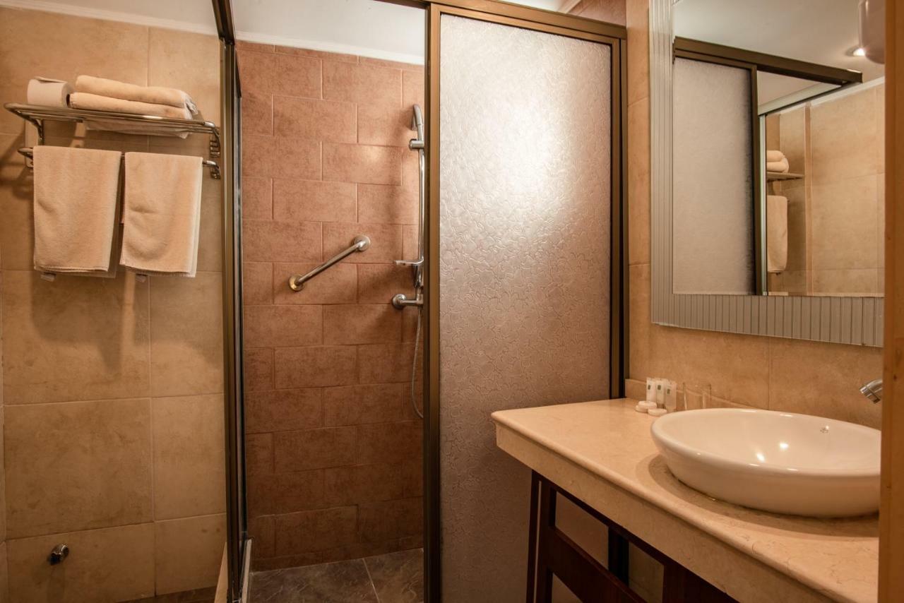 Hotel Libertador Сантяго Екстериор снимка